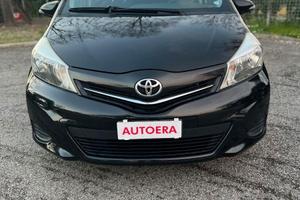 TOYOTA - Yaris - 1.0 5 porte Lounge