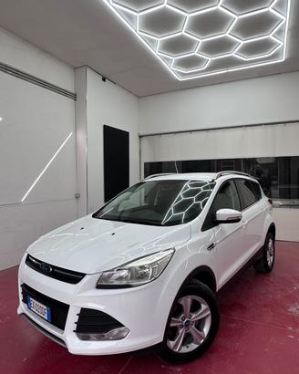 Ford Kuga 2.0 TDCI 120 CV S&S 2WD Titanium
