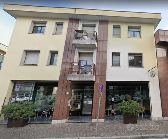 Ufficio / Studio Medico in Palazzina con Ascensore