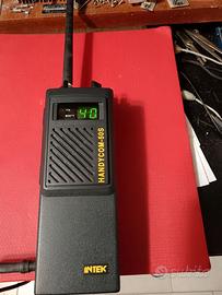 INTEK HANDYCOM 50 S.  40 canali. 5 W.