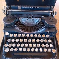 Macchina da scrivere portatile UNDERWOOD  an