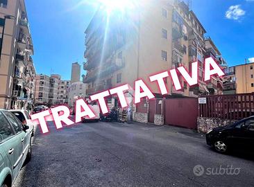 2 LOCALI A NAPOLI
