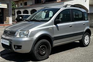 Fiat Panda 4x4 1.2cc climbing