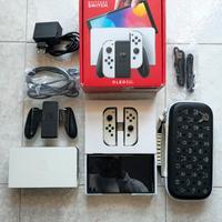 Nintendo Switch OLED + Custodia Pokemon
