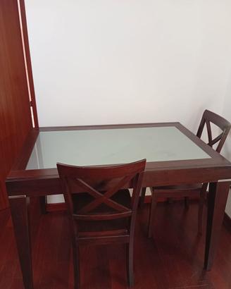 Tavolo  allungabile e 6 sedie