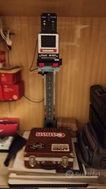 ingranditore e materiale vario  per sviluppo foto