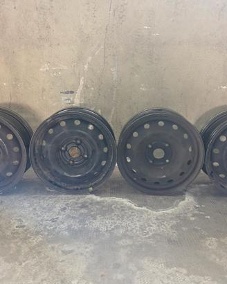 Cerchi in ferro 15 pollici