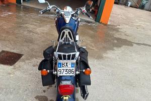 MOTO KAWASAKI VN800