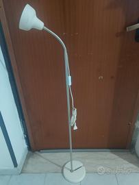 Lampada da terra – Bianca – Stile Minimal / Indust