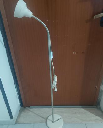 Lampada da terra – Bianca – Stile Minimal / Indust