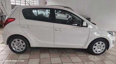 Hyundai i20 1.2 5p. BlueDrive GPL Sound Edition