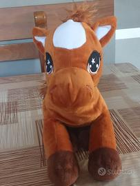 peluche  a forma di cavallo 