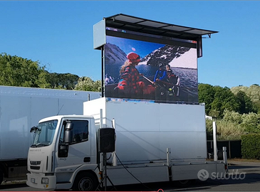 Cassa mobile per camion maxischermo ledwall
