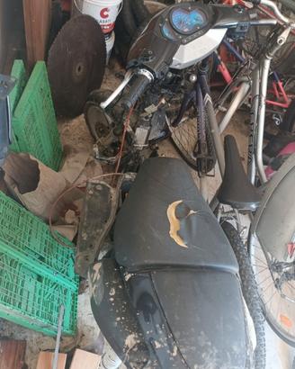 SMEMBRO aprilia sr 50 Minarelli 