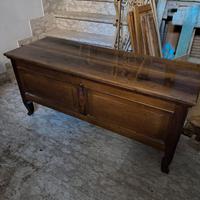 Cassapanca antica