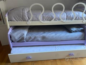 Camera completa con 3 letti