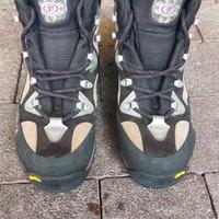 Scarponcini Tecnica in goretex n 38