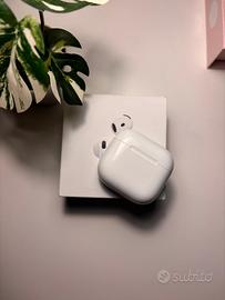 Airpods 4 con cancellazione del rumore