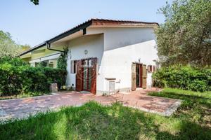 VILLA A SCHIERA RESIDENCE ''TORTUGA''
