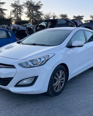 Ricambi usati per Hyundai I30 1.6 crdi SW i 30