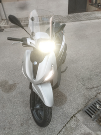 Beverly 400 S HPE 2024