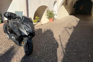 TMAX come nuovo 994 km