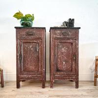 coppia comodini in patina antica