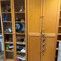 4 mobili con ante in vetro