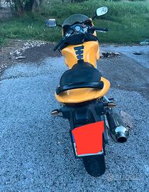 SV 650s del 1999 a carburatori