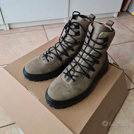 Stone Island Boots