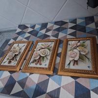 Quadretti con fiori in ceramica di capodimonte
