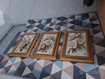 Quadretti con fiori in ceramica di capodimonte