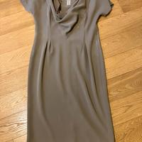 Abito Midi Grigio Tortora con Scollo a Drappeggio
