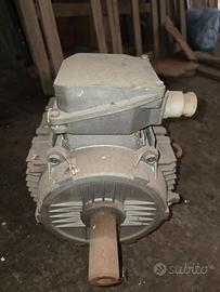 Motore elettrico trifase seimec 480 volt 60 hertz