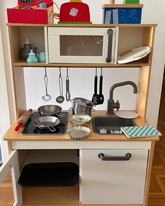 Cucina Ikea bambini con accessori