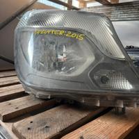 FARO DESTRO SPRINTER 2015