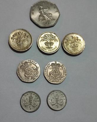 Set 8 monete della Regina Elisabetta II vintage