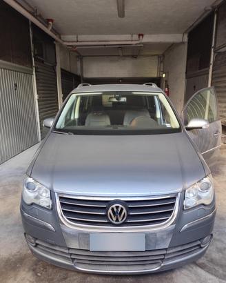 VW Touran METANO