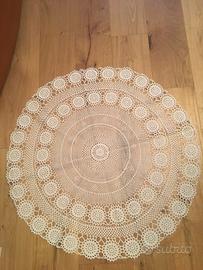 Centro all'uncinetto