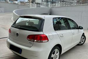 GOLF VI
