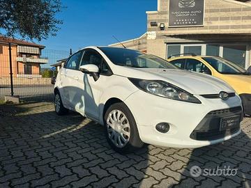 Ford Fiesta 1.2 benzina adatta per neopatentati