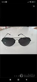 occhiali da sole 