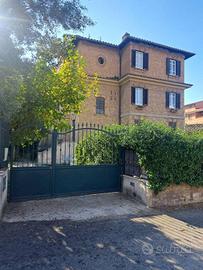 Appartamento di 108 m² con 2 locali a Roma