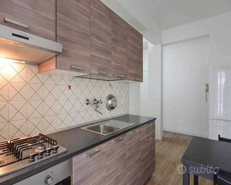 Subito - Spacest.com by Roomless - Stanza in appartamento di 208 m² a ...