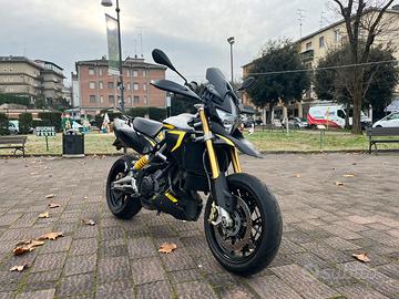 Aprilia Dorsoduro 1200