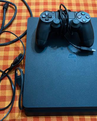 Ps4 slim 500gb. Pasta termica sostituita.