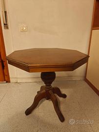 Tavolino ottagonale classico piedistallo centrale