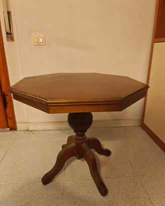 Tavolino ottagonale classico piedistallo centrale