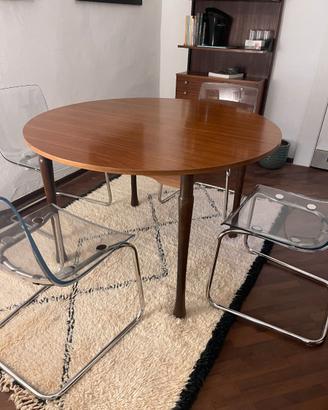 Tavolo rotondo legno stile scandinavo