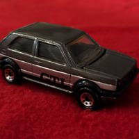 Modellino Volkswagen Golf GTI 1:43